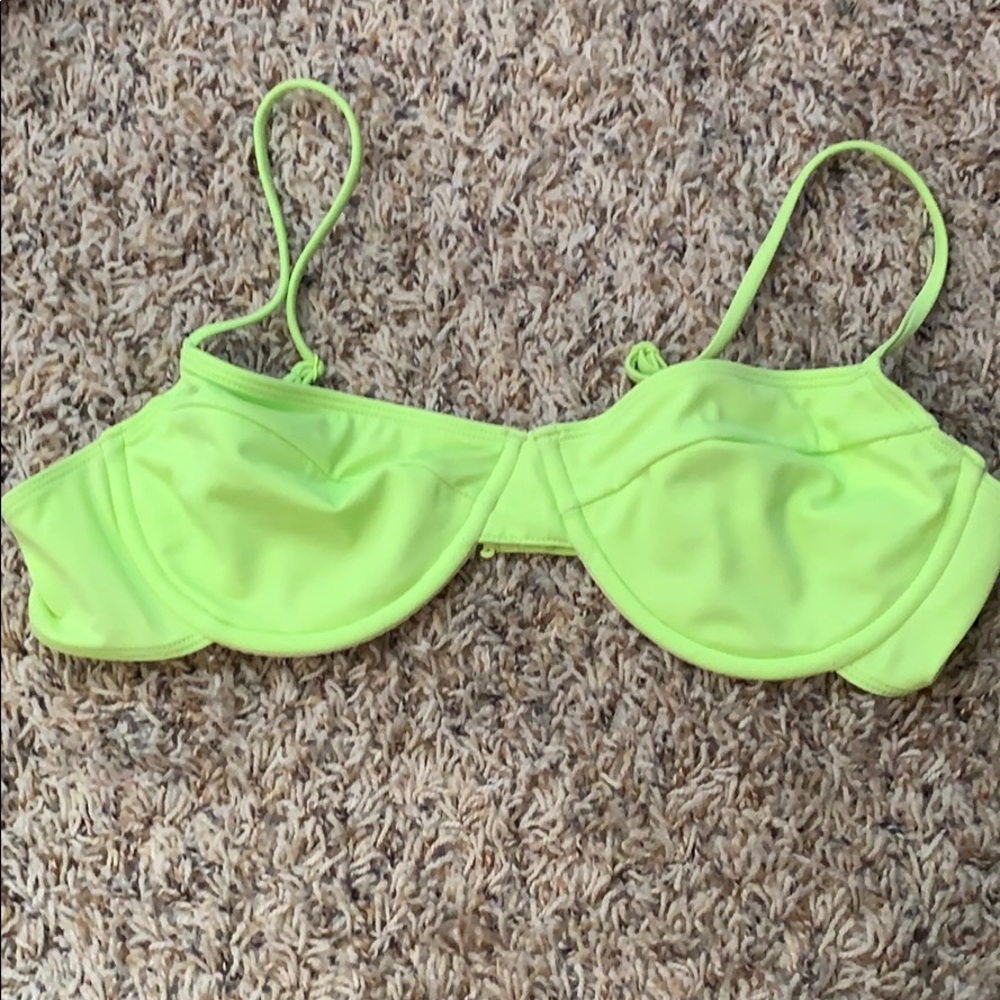 Kendall and Kylie underwire bikini top